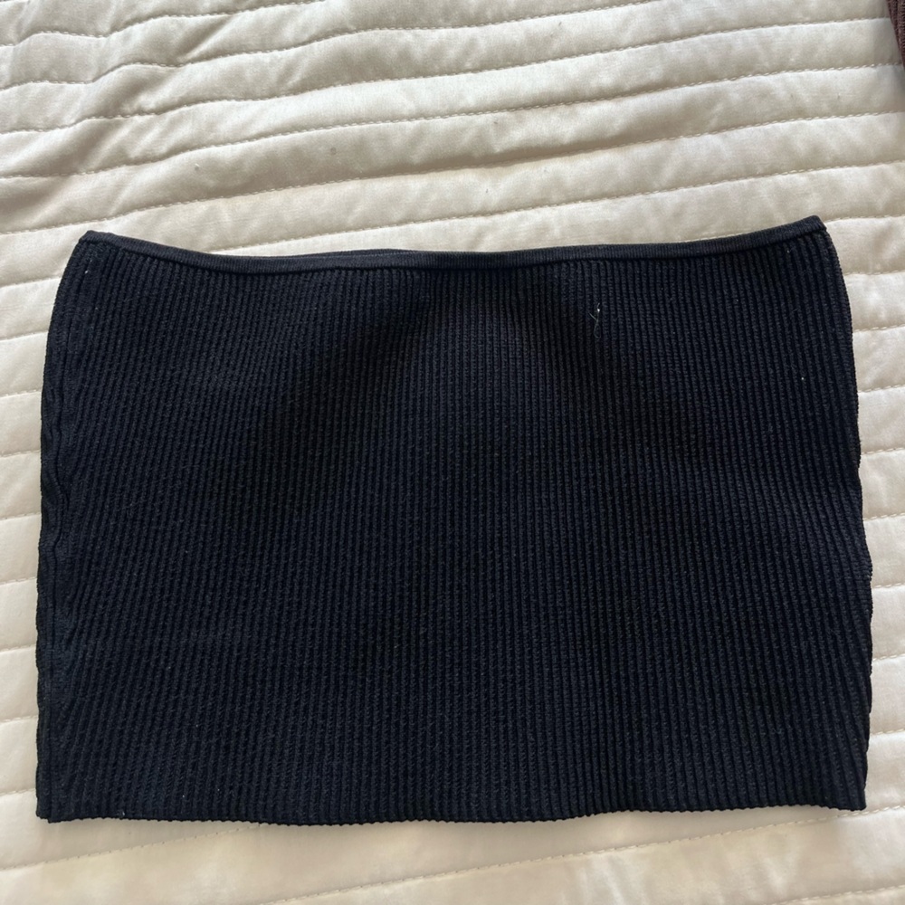 Aritzia black contour top